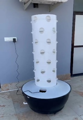 British Aeroponic Tower System