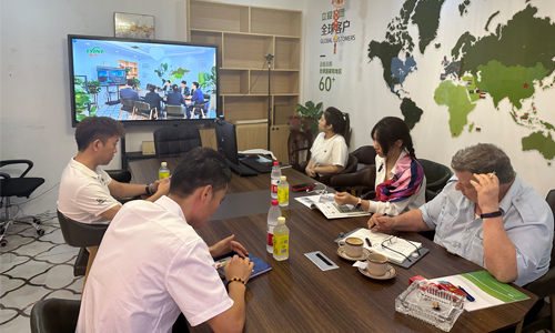 Israeli Customer Came to Our Company to Learn About Hydroponic Fodder Project