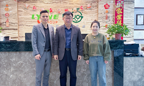 Korean customer came to our company to inspect hydroponic system for greenhouse project