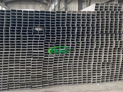 UK customer hydroponics with 3.1 meter long NFT tubes01